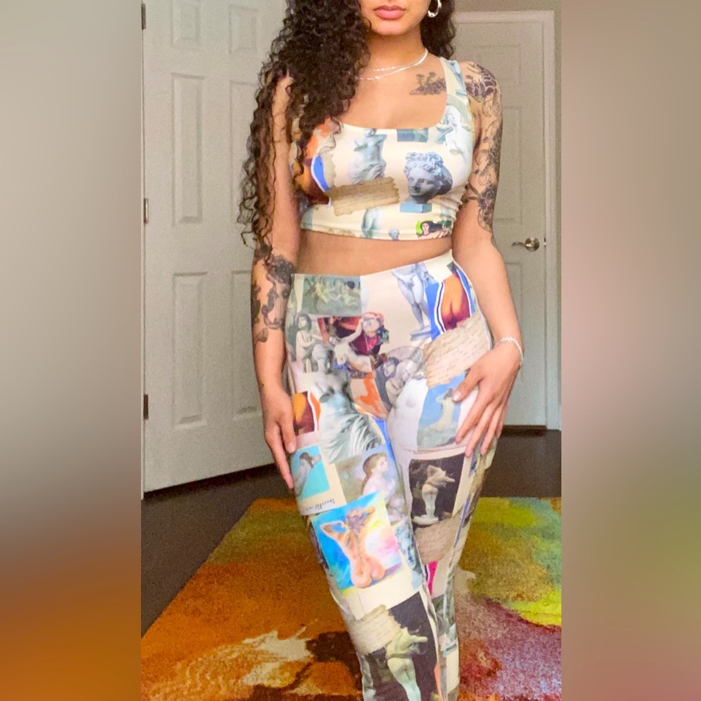 Female Muse Leggings